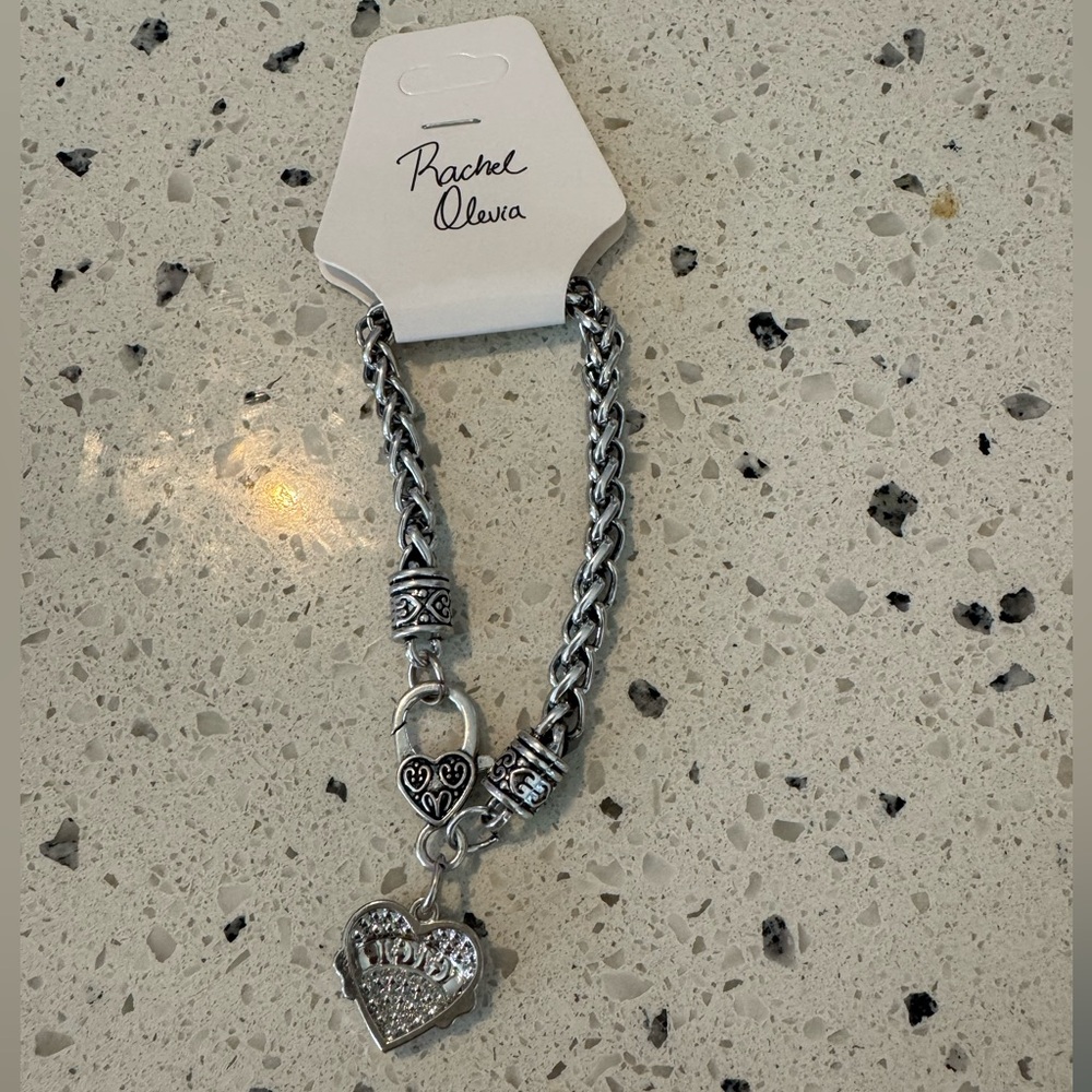 NWT Silver Heart “Gigi” Charm Bracelet - Picture 4 of 4